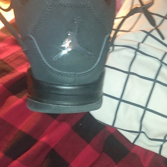 Jordan 4s black cat - Picture 2 of 3